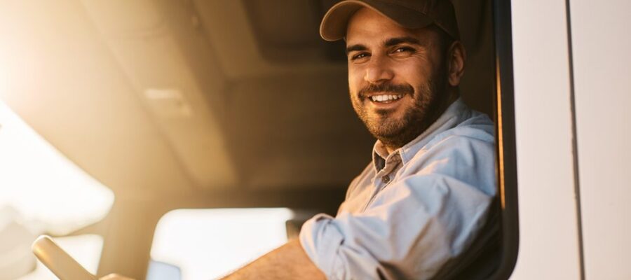 ¿Cuáles son los elementos que debe incluir la cláusula de movilidad?